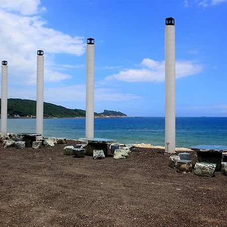 White House Beach Hotspring Resort Ваньлі Екстер'єр фото